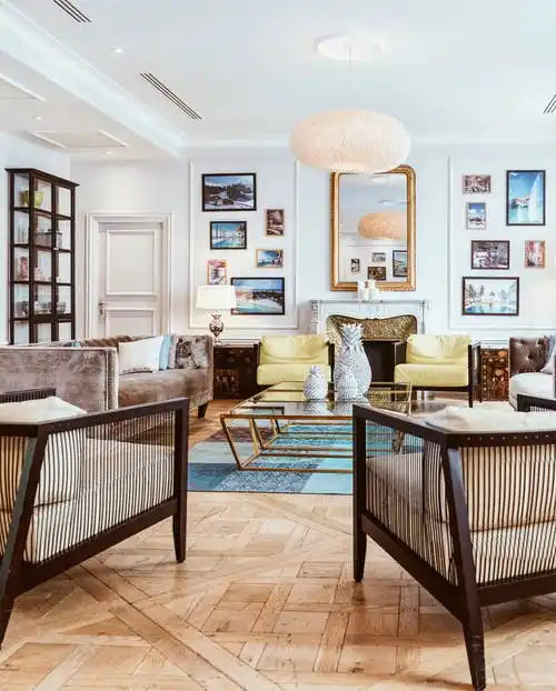 Sala de estar decorada com estilo